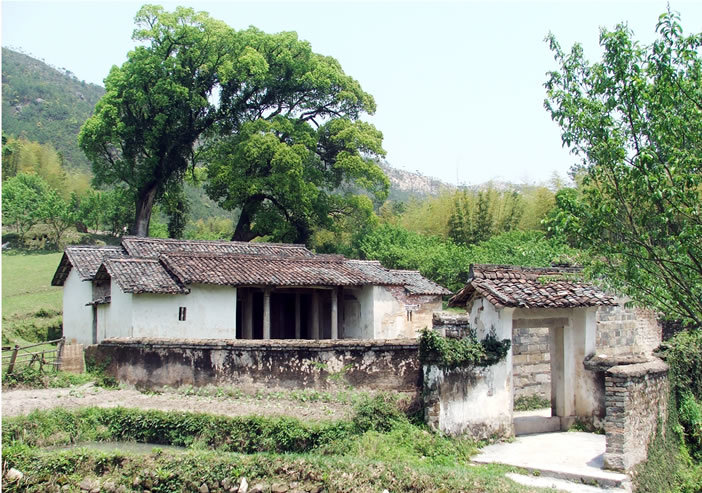 廖公祠（蛇形祠）